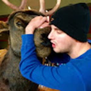 Meet your Posher, Casey